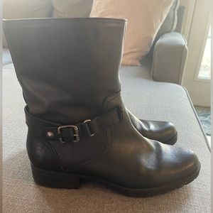 Leather Anne Klein moto boots